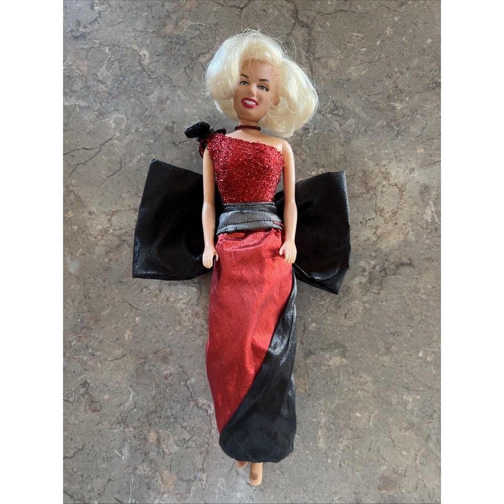 Vintage Barbie as Marilyn Monroe in Red Dress 1994 DSI